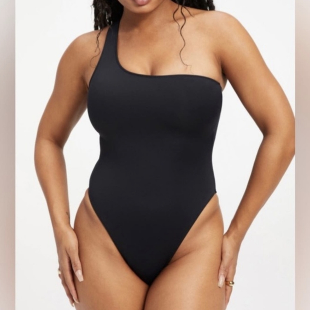 GOOD AMERICAN Scuba One Shoulder High Cut Thigh One Piece Swimsuit